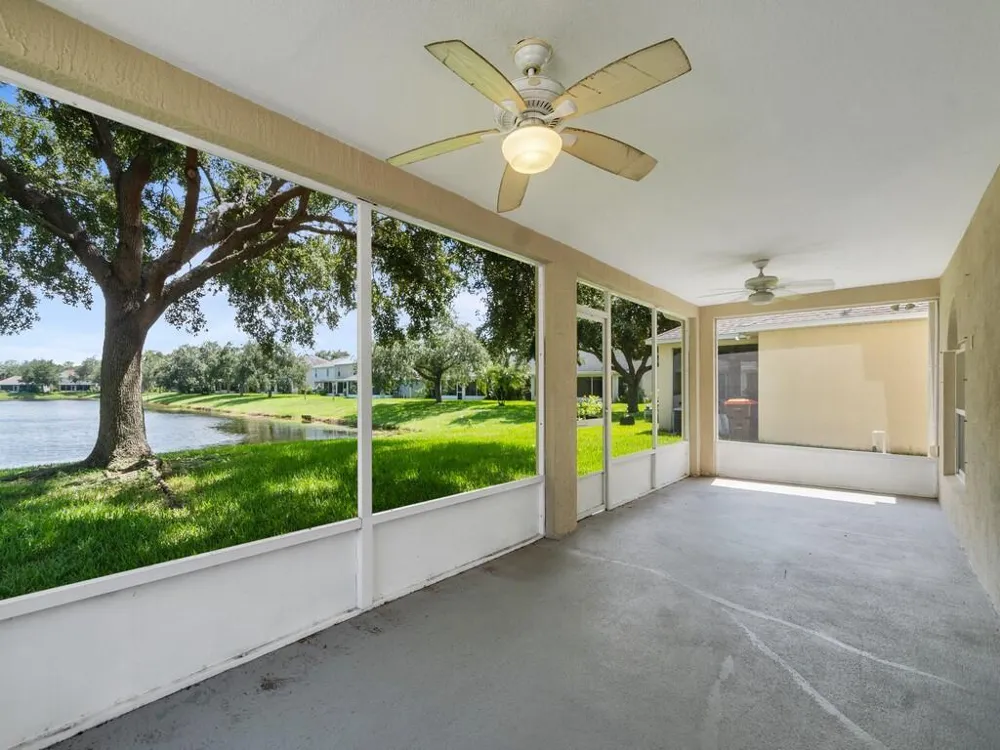 2538 12TH SQUARE SW Vero Beach, FL 32968