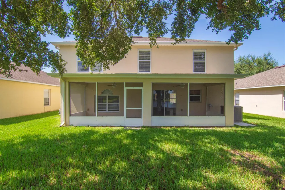 2538 12TH SQUARE SW Vero Beach, FL 32968