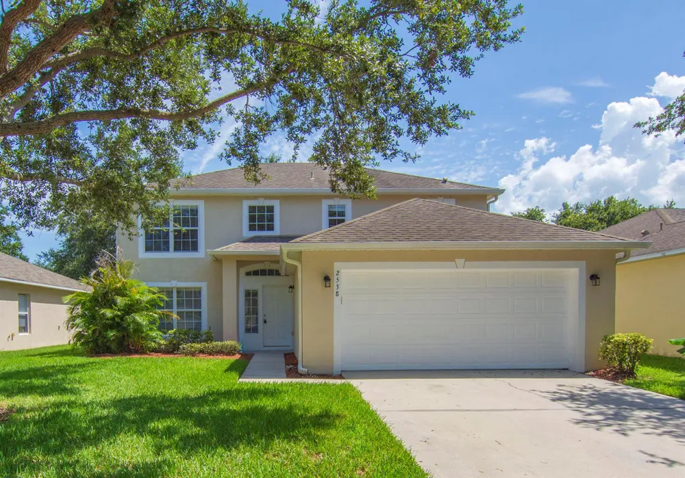 2538 12TH SQUARE SW Vero Beach, FL 32968