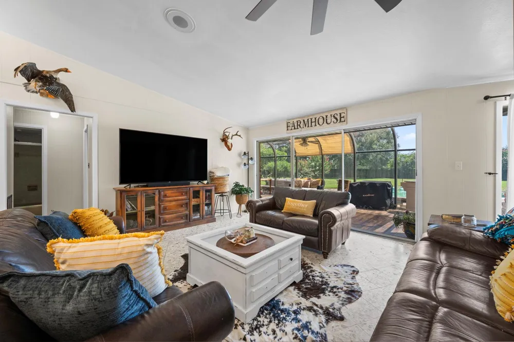 618 Melody Lane Eagle Lake, TX 77434