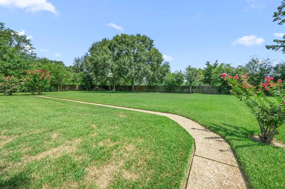 618 Melody Lane Eagle Lake, TX 77434