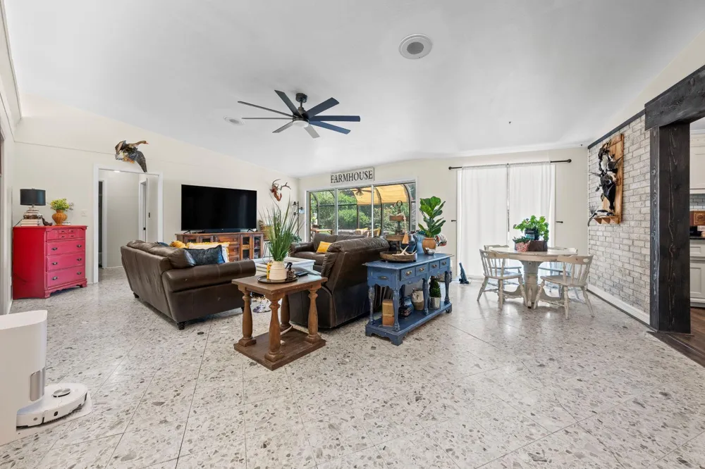 618 Melody Lane Eagle Lake, TX 77434