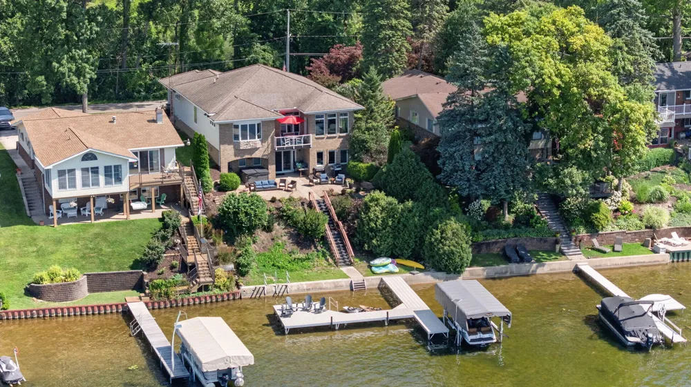 2175 Wamplers Heights Drive Brooklyn, MI 49230