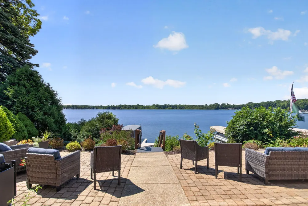 2175 Wamplers Heights Drive Brooklyn, MI 49230