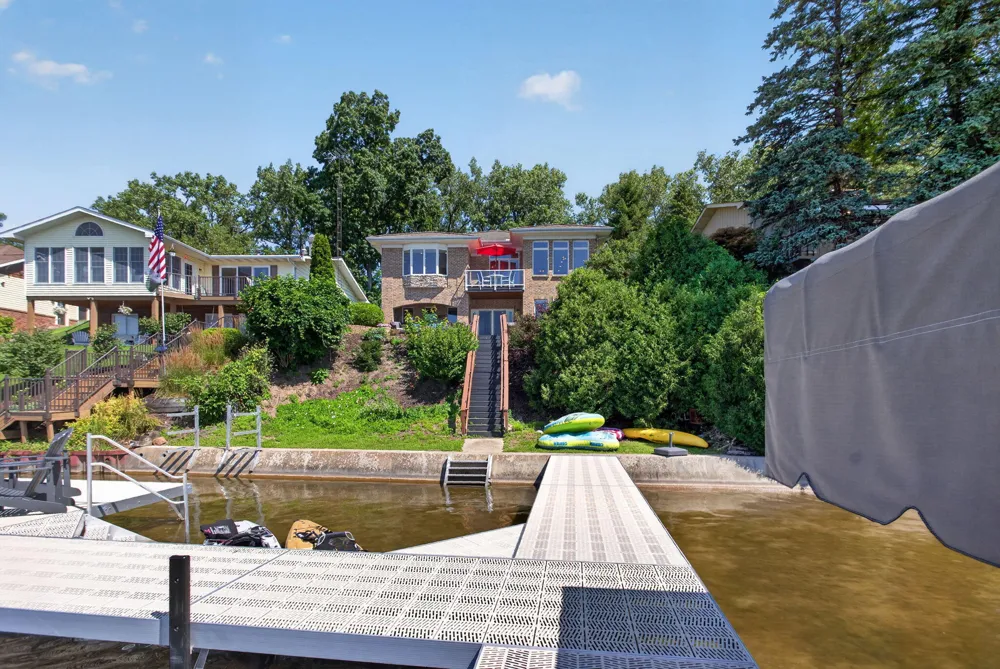 2175 Wamplers Heights Drive Brooklyn, MI 49230