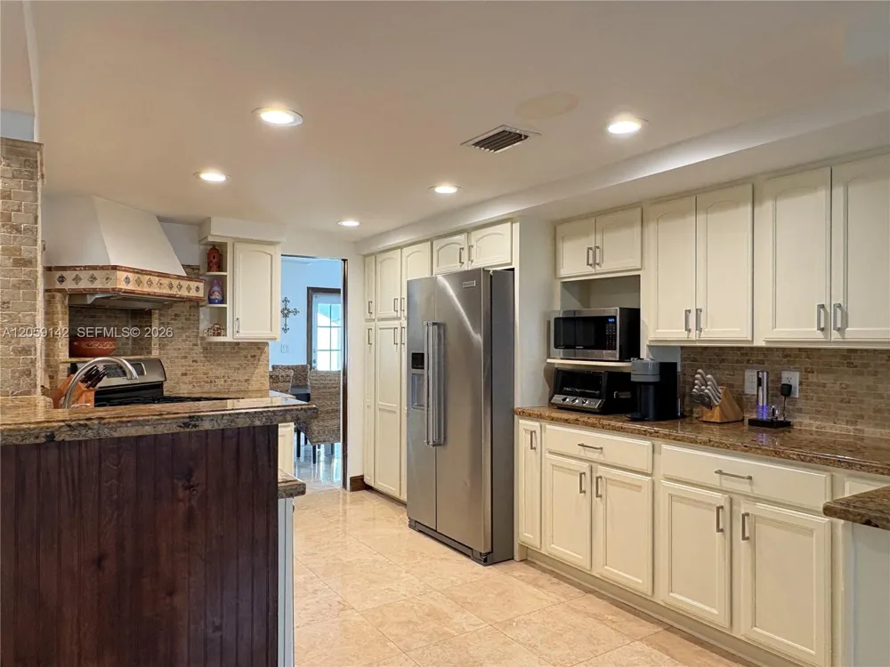 6610 SW 104th Ct Miami, FL 33173