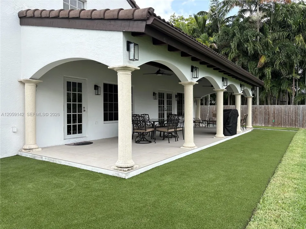 6610 SW 104th Ct Miami, FL 33173