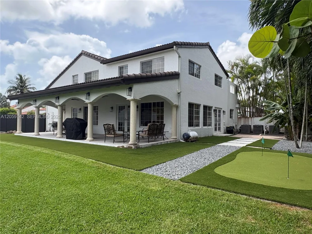 6610 SW 104th Ct Miami, FL 33173