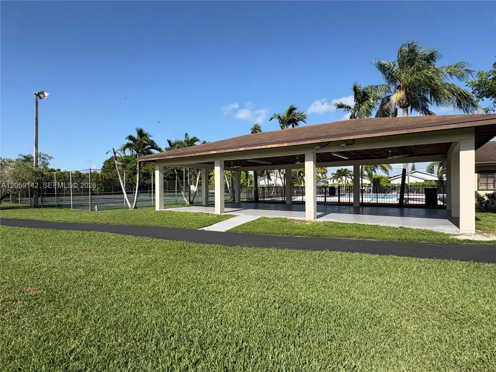 6610 SW 104th Ct Miami, FL 33173