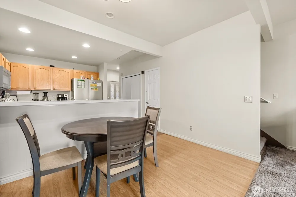418 SE 17th Street #10B Auburn, WA 98002