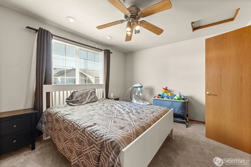 418 SE 17th Street #10B Auburn, WA 98002