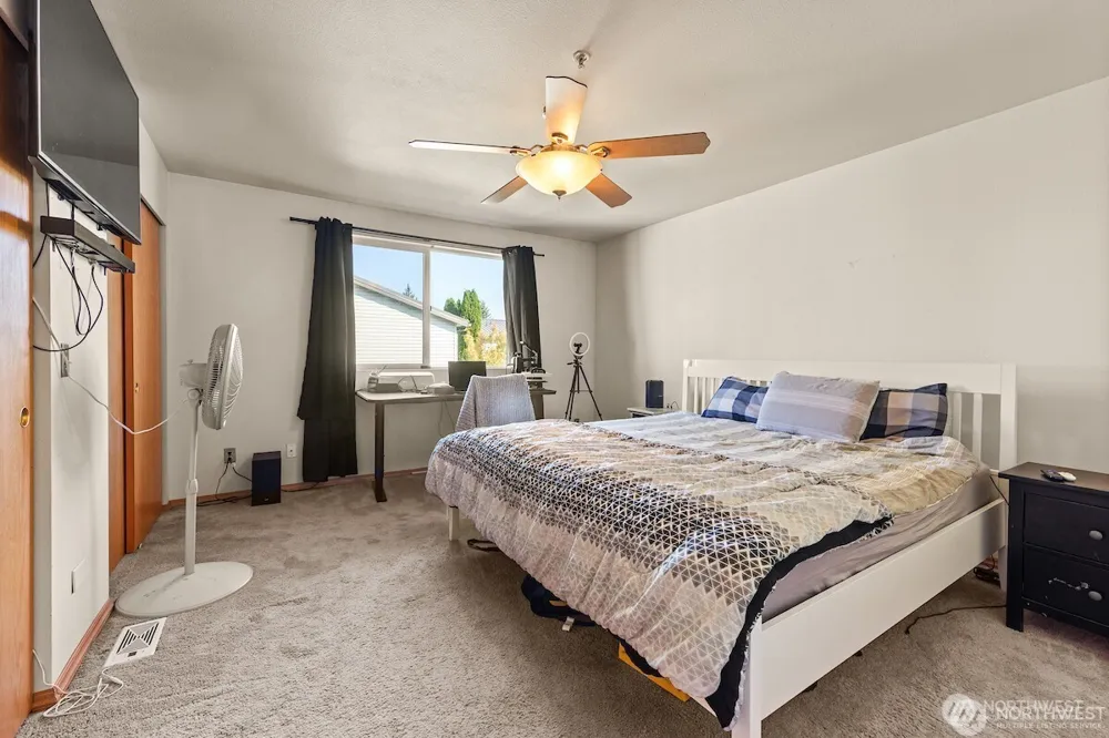 418 SE 17th Street #10B Auburn, WA 98002