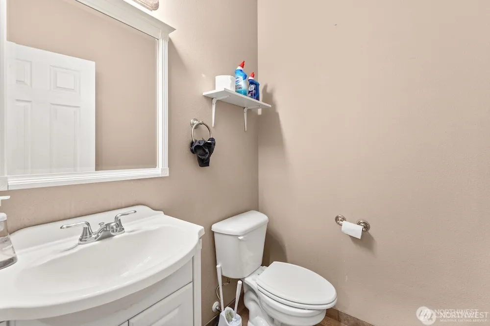 418 SE 17th Street #10B Auburn, WA 98002