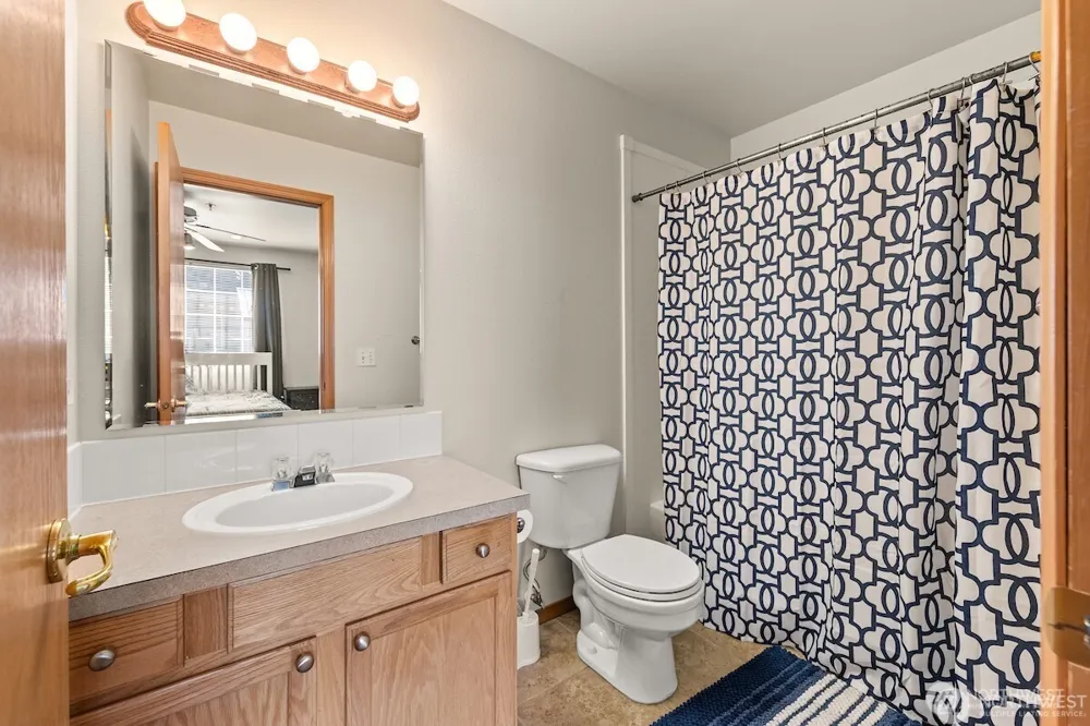 418 SE 17th Street #10B Auburn, WA 98002