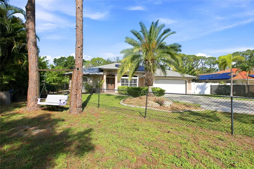 652 ELM STREET Englewood, FL 34223