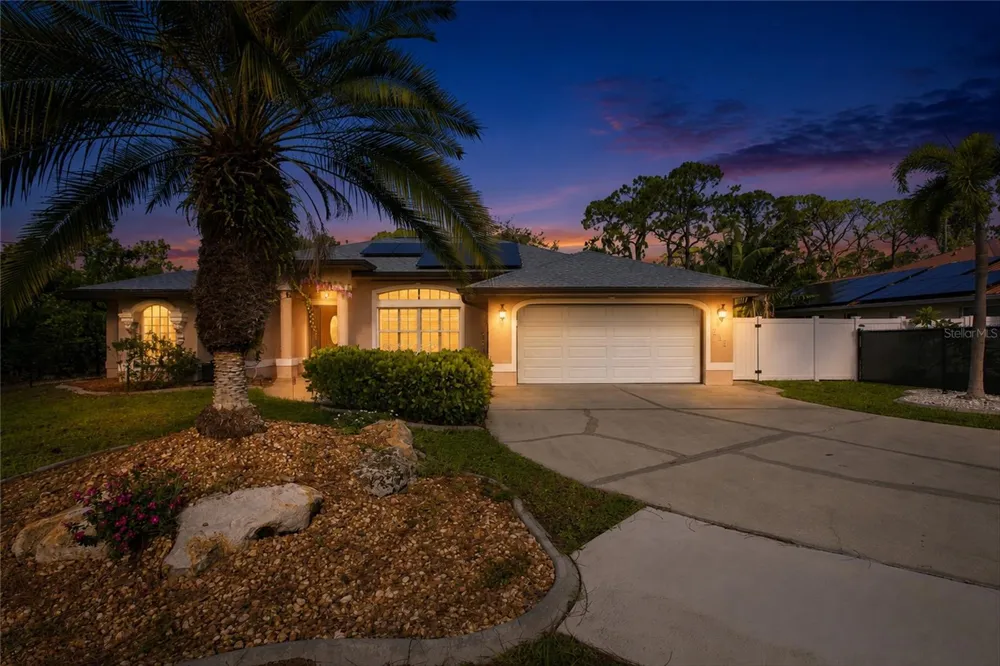 652 ELM STREET Englewood, FL 34223