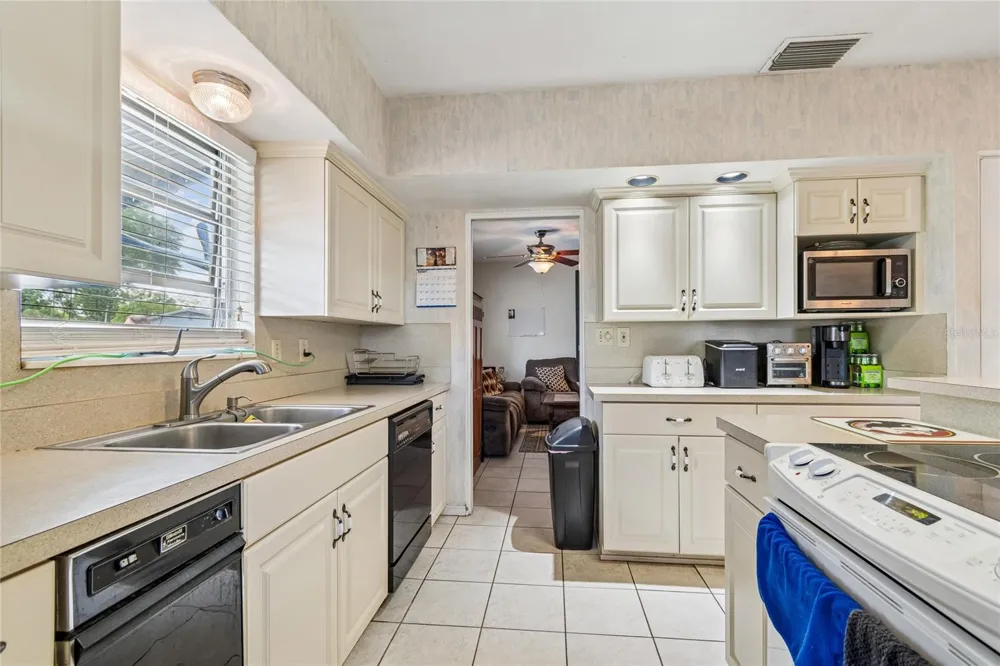 7846 12TH STREET St Petersburg, FL 33702