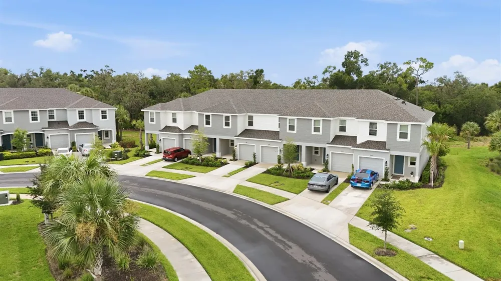 8417 LUNAR SKYE STREET Sarasota, FL 34241