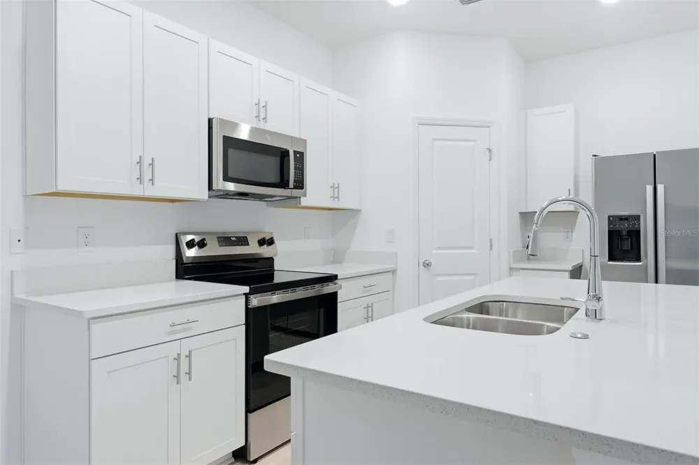 8417 LUNAR SKYE STREET Sarasota, FL 34241