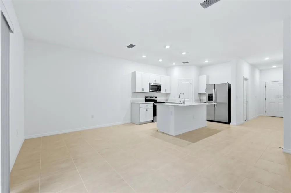 8417 LUNAR SKYE STREET Sarasota, FL 34241