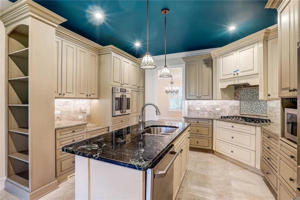 1508 ECKLES DRIVE Tampa, FL 33612