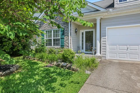 131 Harbor Village Dr
