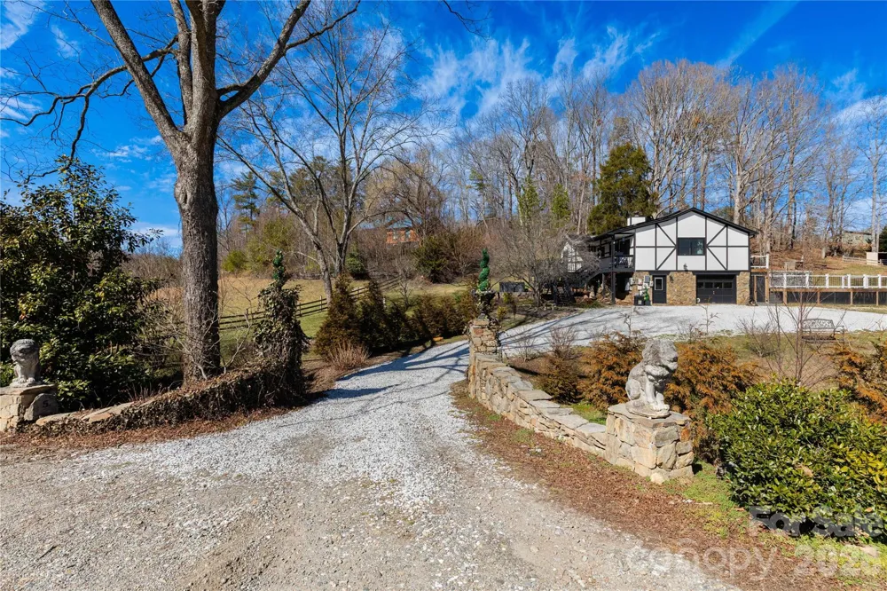 5 Northlake Drive Weaverville, NC 28787