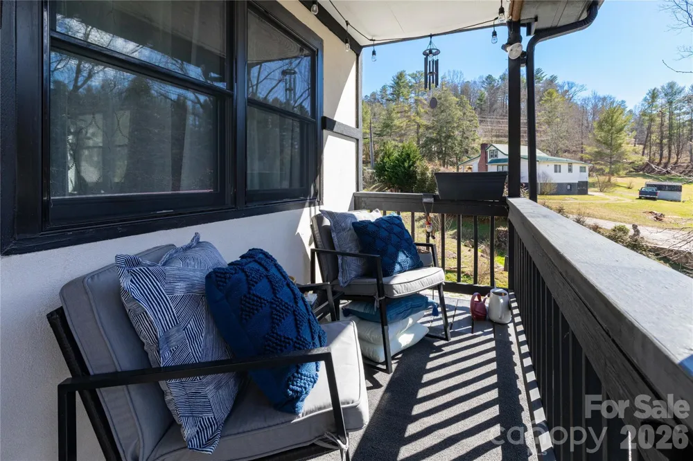 5 Northlake Drive Weaverville, NC 28787