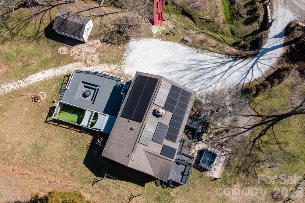 5 Northlake Drive Weaverville, NC 28787