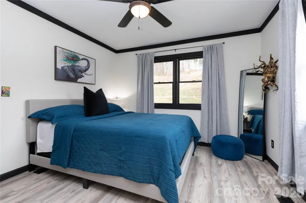 5 Northlake Drive Weaverville, NC 28787
