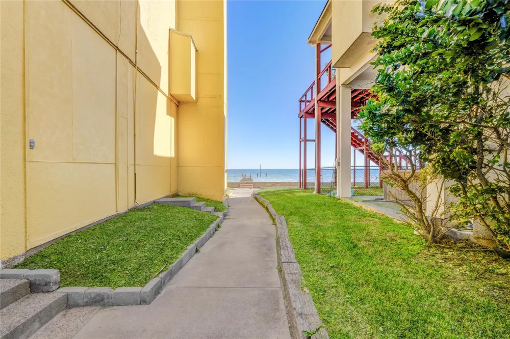 2102 Todville Road Seabrook, TX 77586