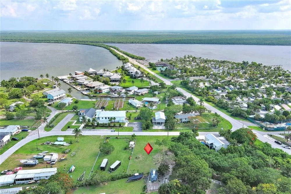 Chokoloskee, FL 34138