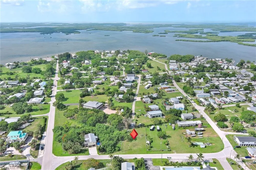 Chokoloskee, FL 34138