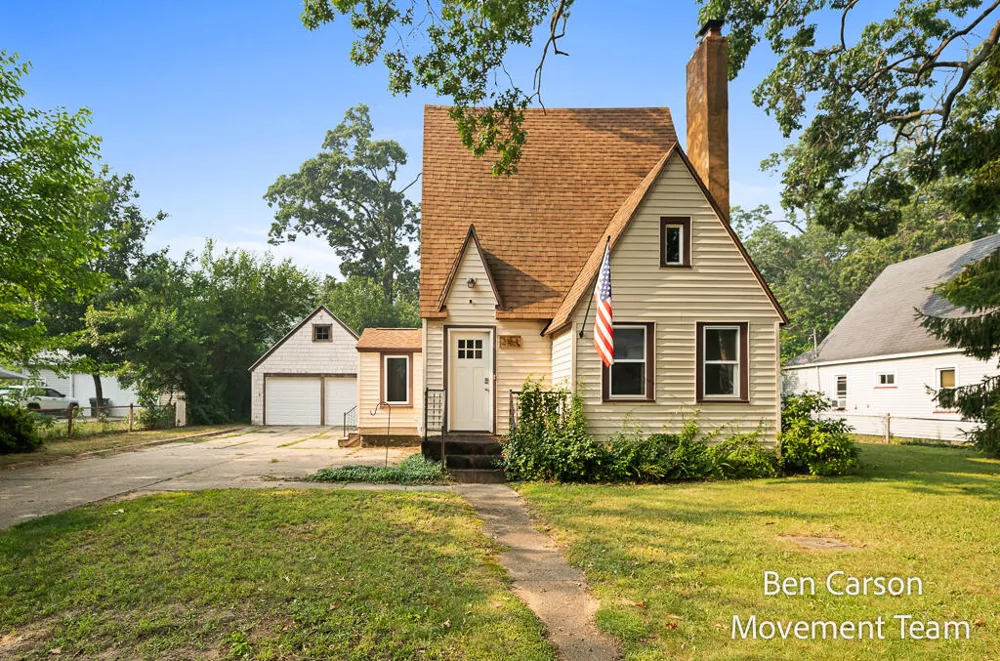 2164 Letart Avenue Muskegon, MI 49441
