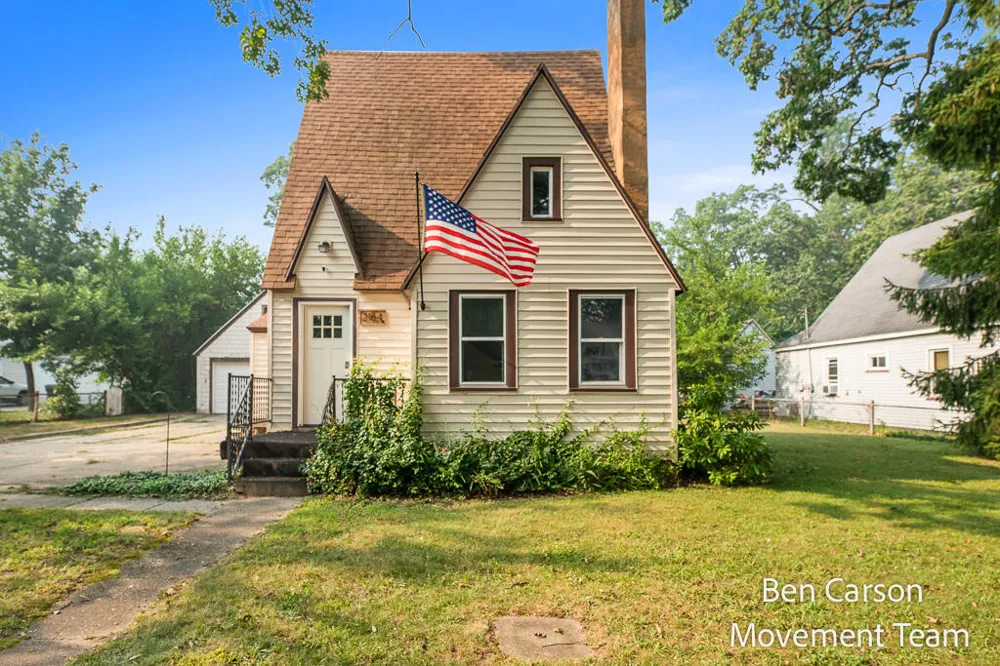 2164 Letart Avenue Muskegon, MI 49441