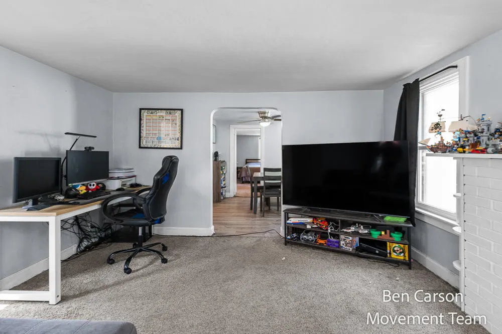 2164 Letart Avenue Muskegon, MI 49441