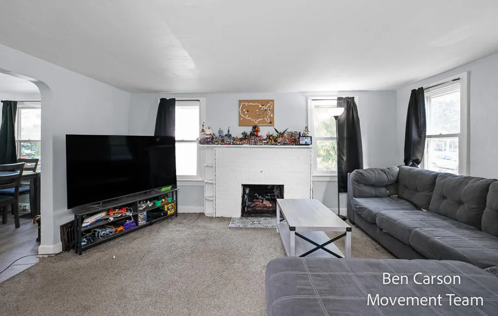 2164 Letart Avenue Muskegon, MI 49441