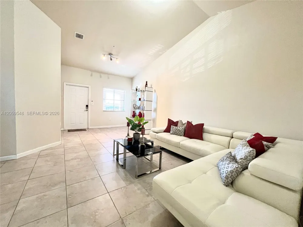 22301 SW 88th Pl #304-3 Cutler Bay, FL 33190