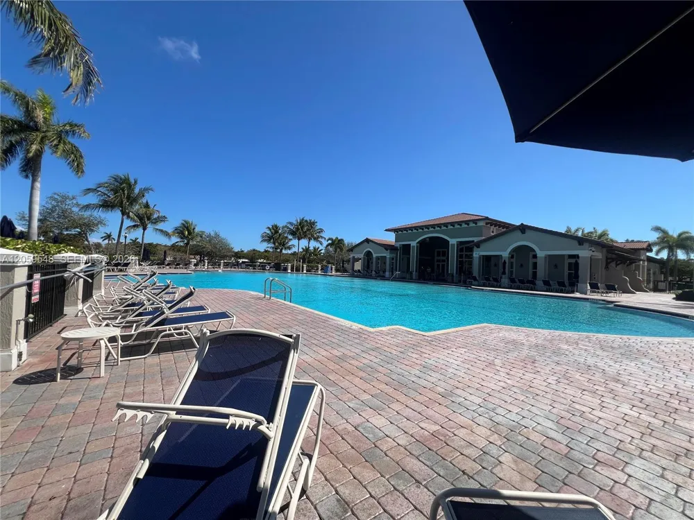 22301 SW 88th Pl #304-3 Cutler Bay, FL 33190