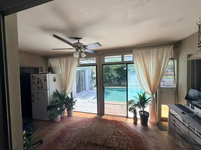 2060 NW 37th Street Oakland Park, FL 33309