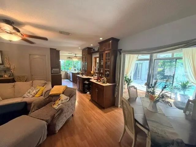 2060 NW 37th Street Oakland Park, FL 33309