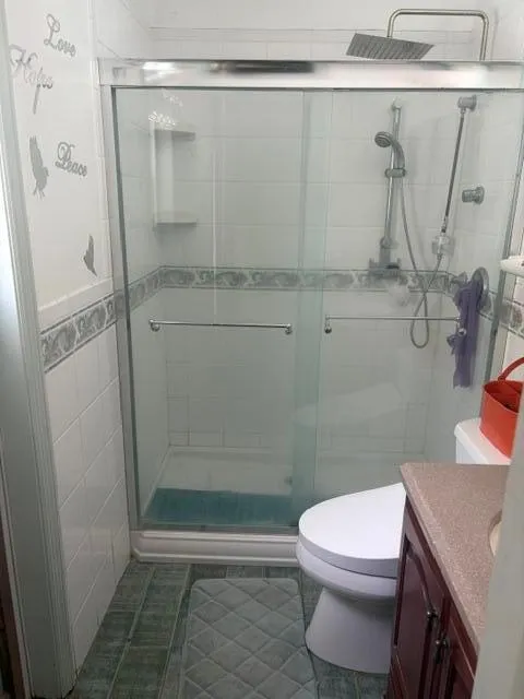 2060 NW 37th Street Oakland Park, FL 33309