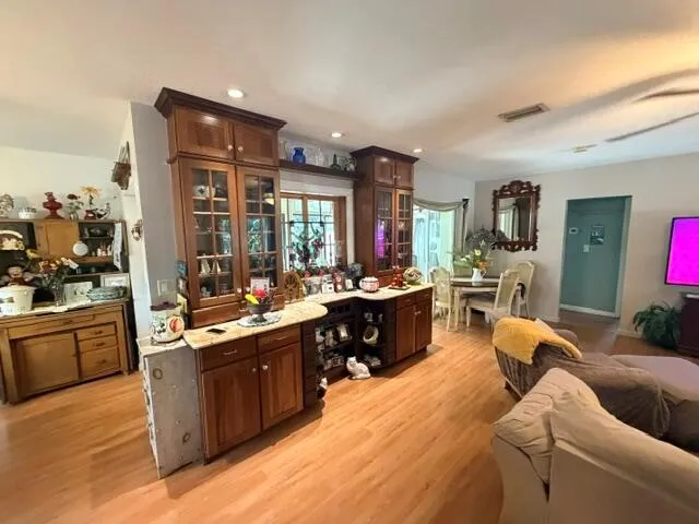 2060 NW 37th Street Oakland Park, FL 33309