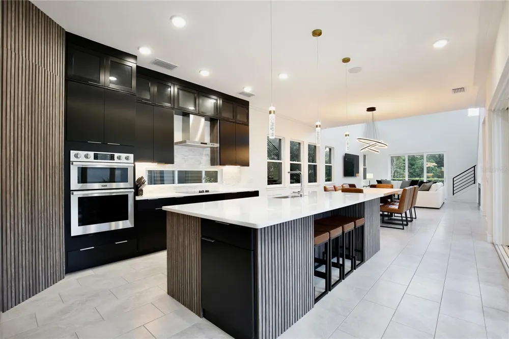 3008 KENSINGTON AVENUE Davenport, FL 33837