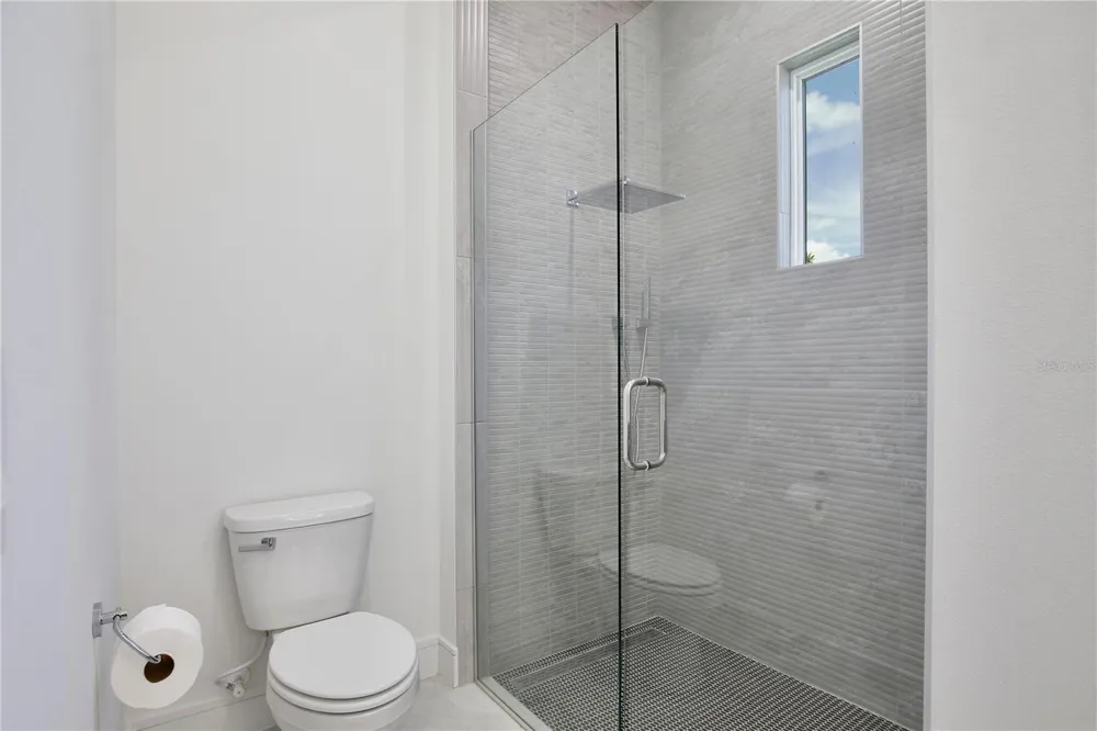 3008 KENSINGTON AVENUE Davenport, FL 33837