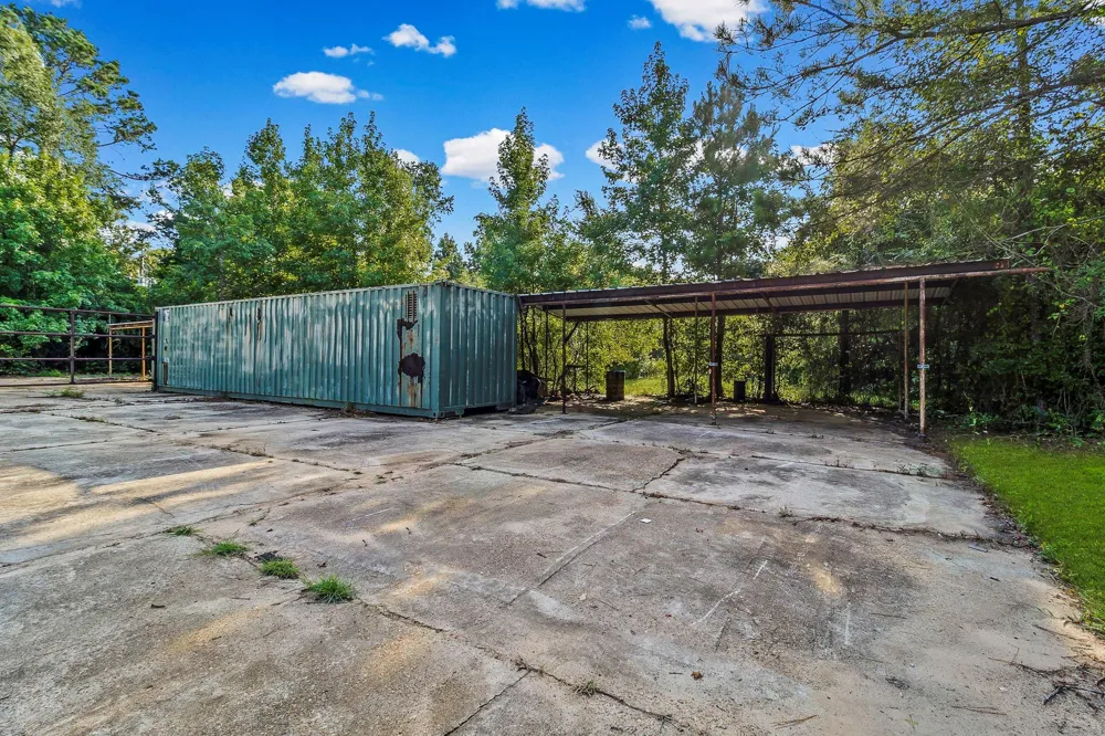 1378 Duck Creek Road Cleveland, TX 77328