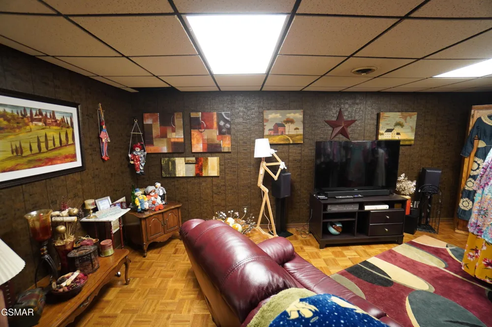 2101 W Governor John Sevier Highway Knoxville, TN 37920
