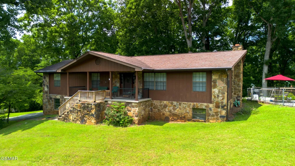 2101 W Governor John Sevier Highway Knoxville, TN 37920
