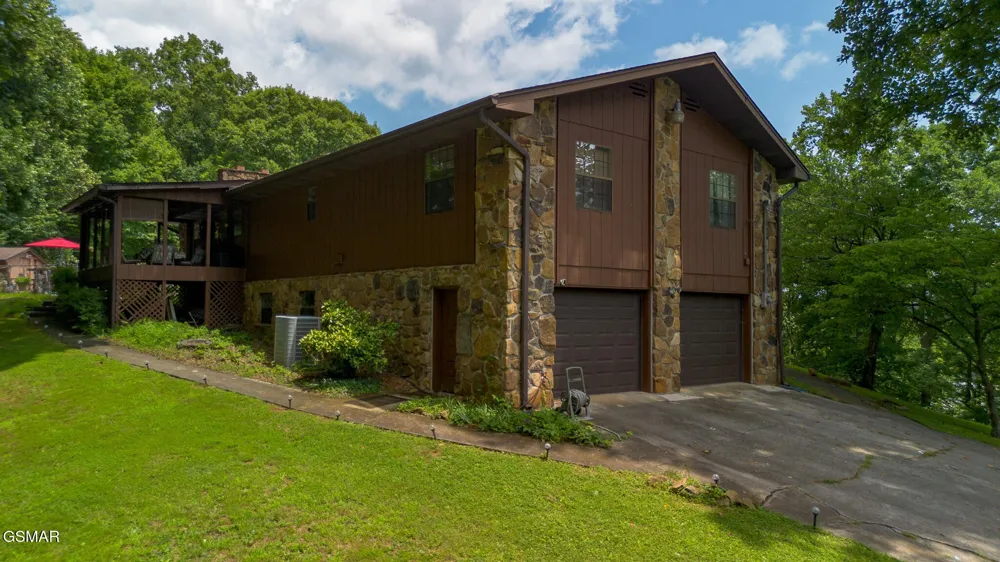 2101 W Governor John Sevier Highway Knoxville, TN 37920