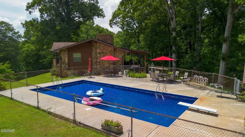2101 W Governor John Sevier Highway Knoxville, TN 37920